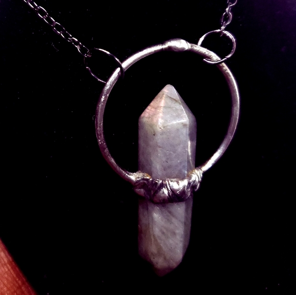 Labradorite crystal necklace - Picture 10 of 15